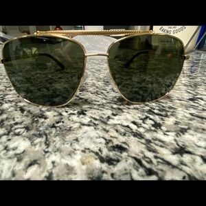 Authentic and brand new Lacoste L177s 714 Aviator/Pilot sunglasses100% original